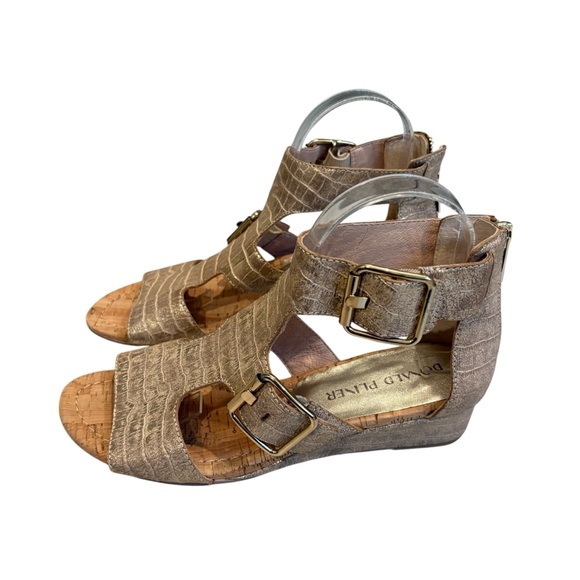 Donald Pliner Olive Wedge Sandals Metallic Gold Rose, Sz 8 - Picture 4 of 15